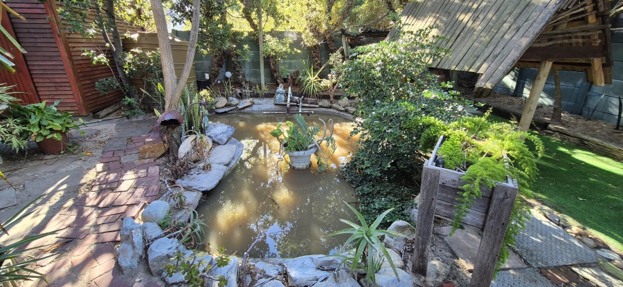 5 Bedroom Property for Sale in Table View Western Cape